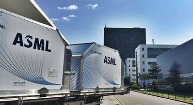 ASML：向中芯国际出货几十台光刻机仅是开始